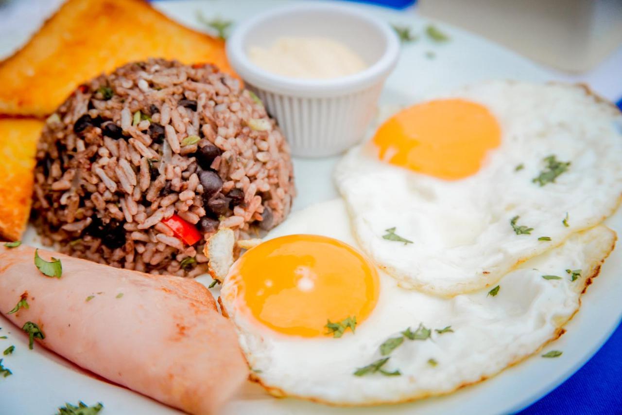 Hotel Yadran Beach Resort Puntarenas Bagian luar foto